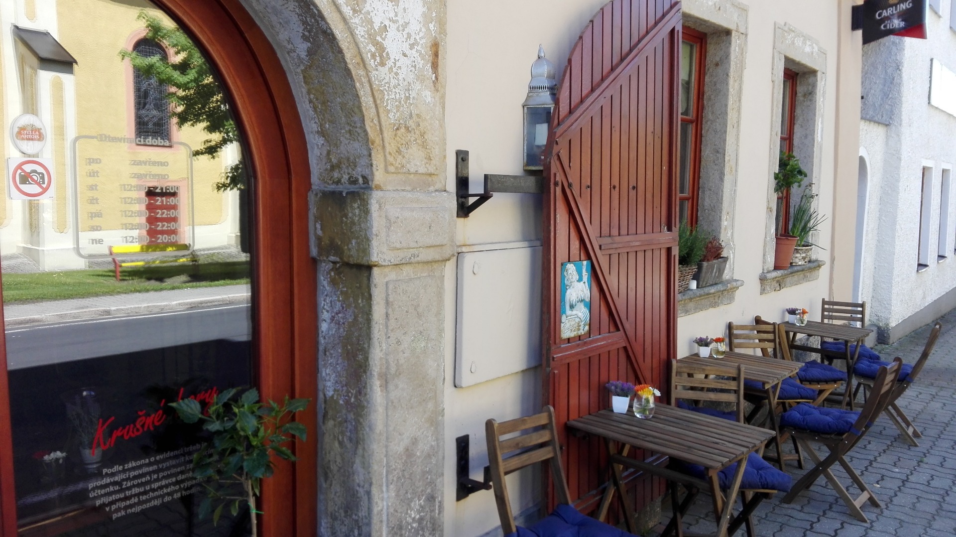 Interiér restaurace 2