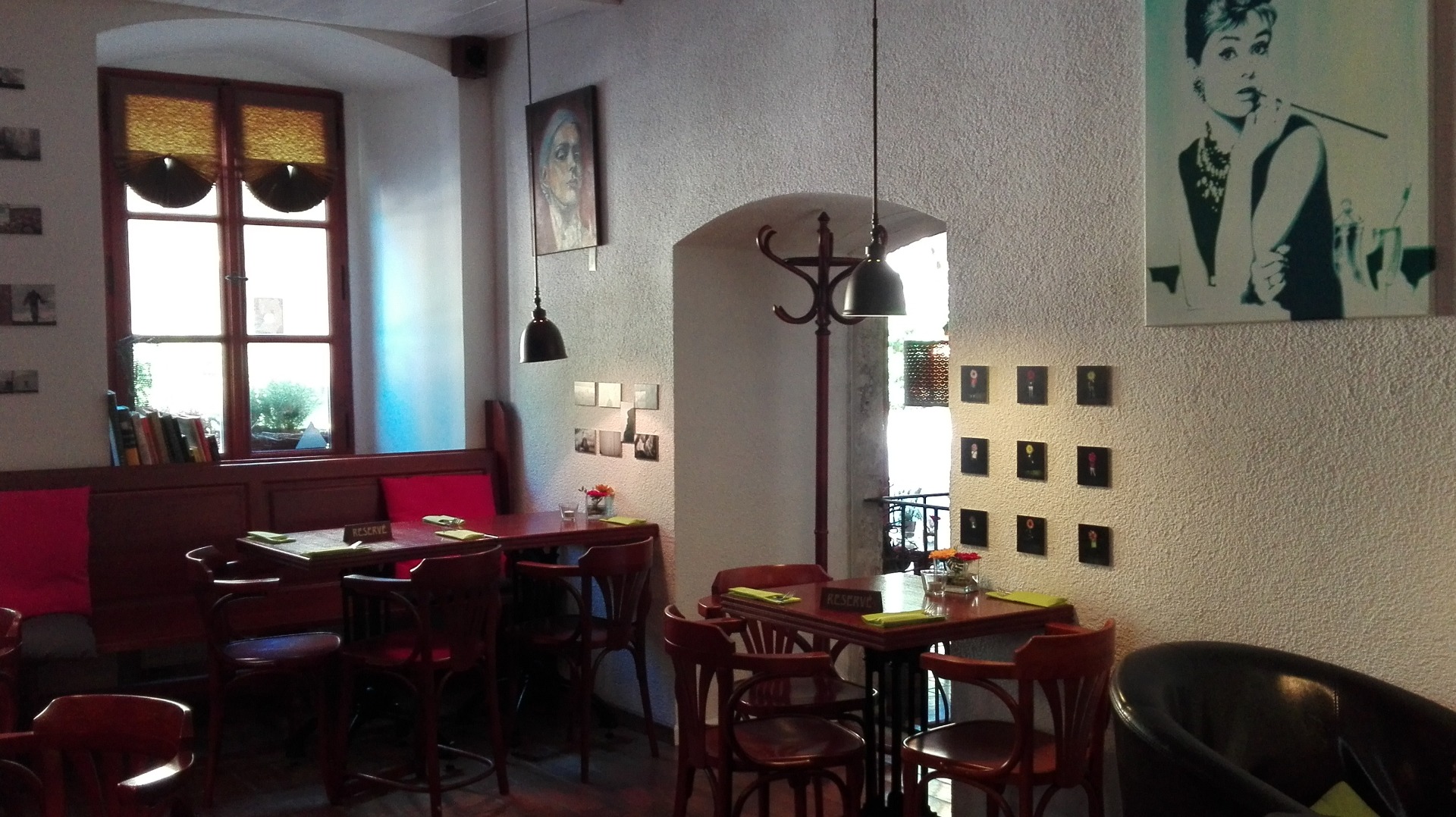 Interiér restaurace 3